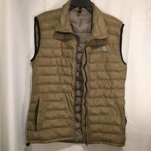 The North Face Men's ThermoBall  P Vest Full Zip